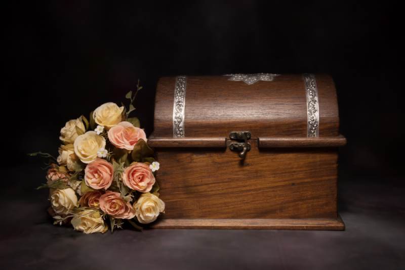 flowers bouquet and the box