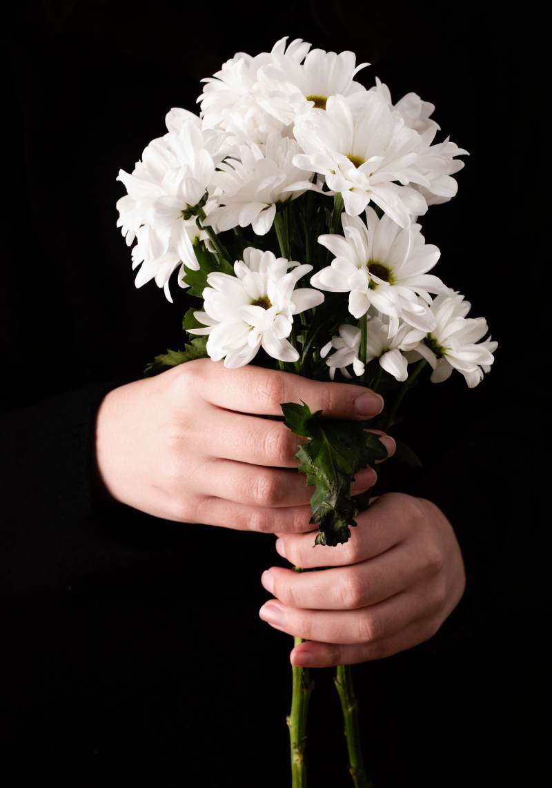 front-view-hands-with-spring-flowers(1)